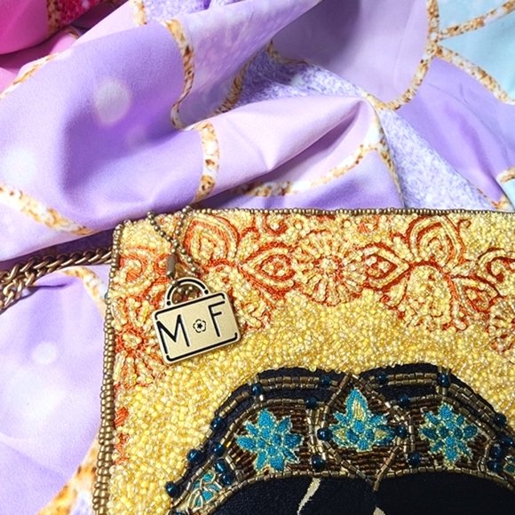 Princess Jasmine Beaded Crossbody Clutch by Mary Frances – Aladdin NWOT - Picture 6 of 12